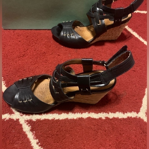 Clarks Artisan black wedge sandals size 6.5 EUC 3 inch heels - Picture 2 of 13